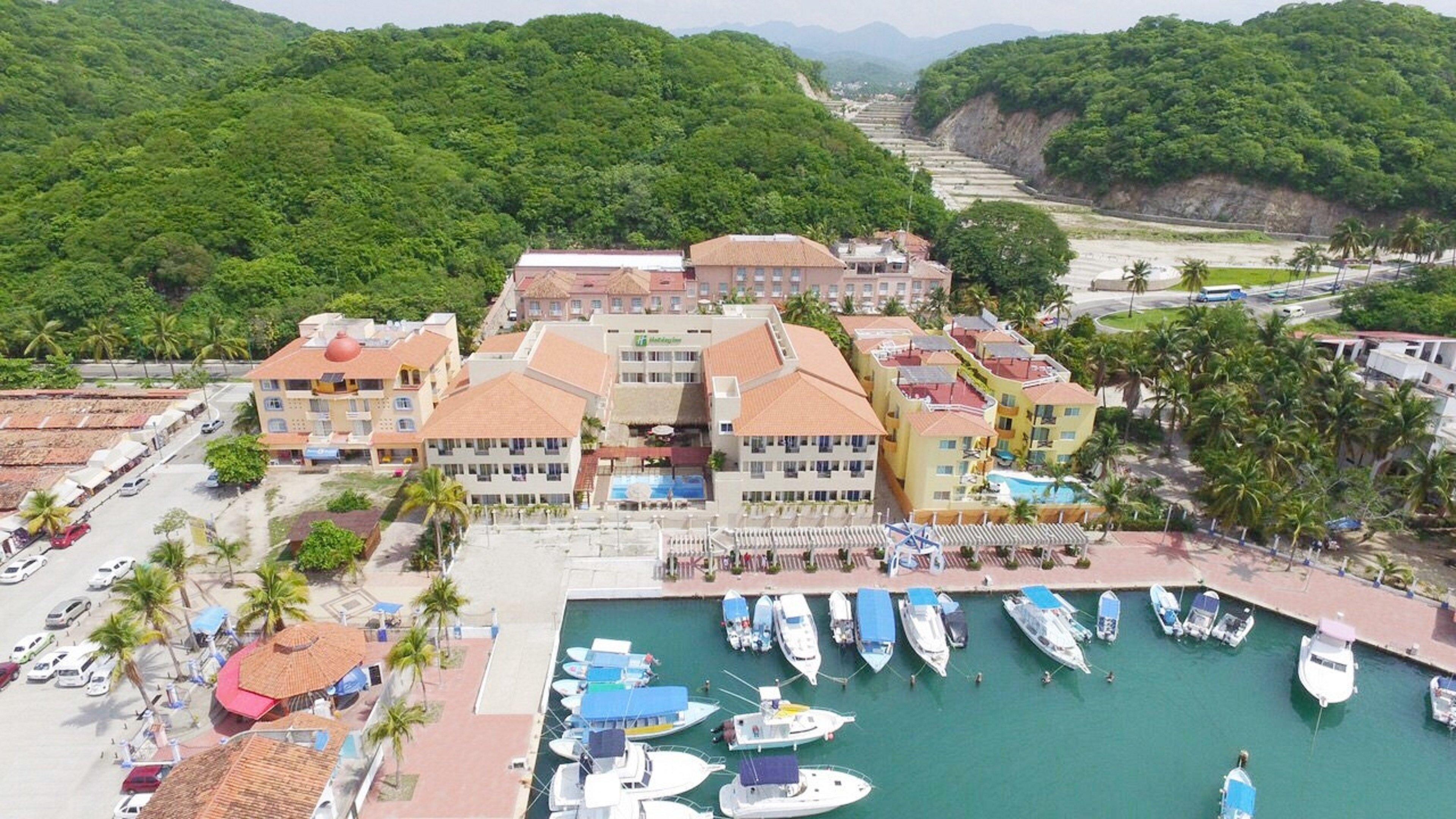 Holiday Inn Huatulco, An Ihg Hotel Santa Cruz Huatulco Exterior photo